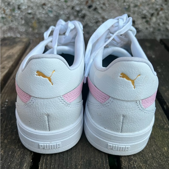 Puma casual platform sneakers, white w/ pink, sz 6, EUC! - Picture 3 of 5